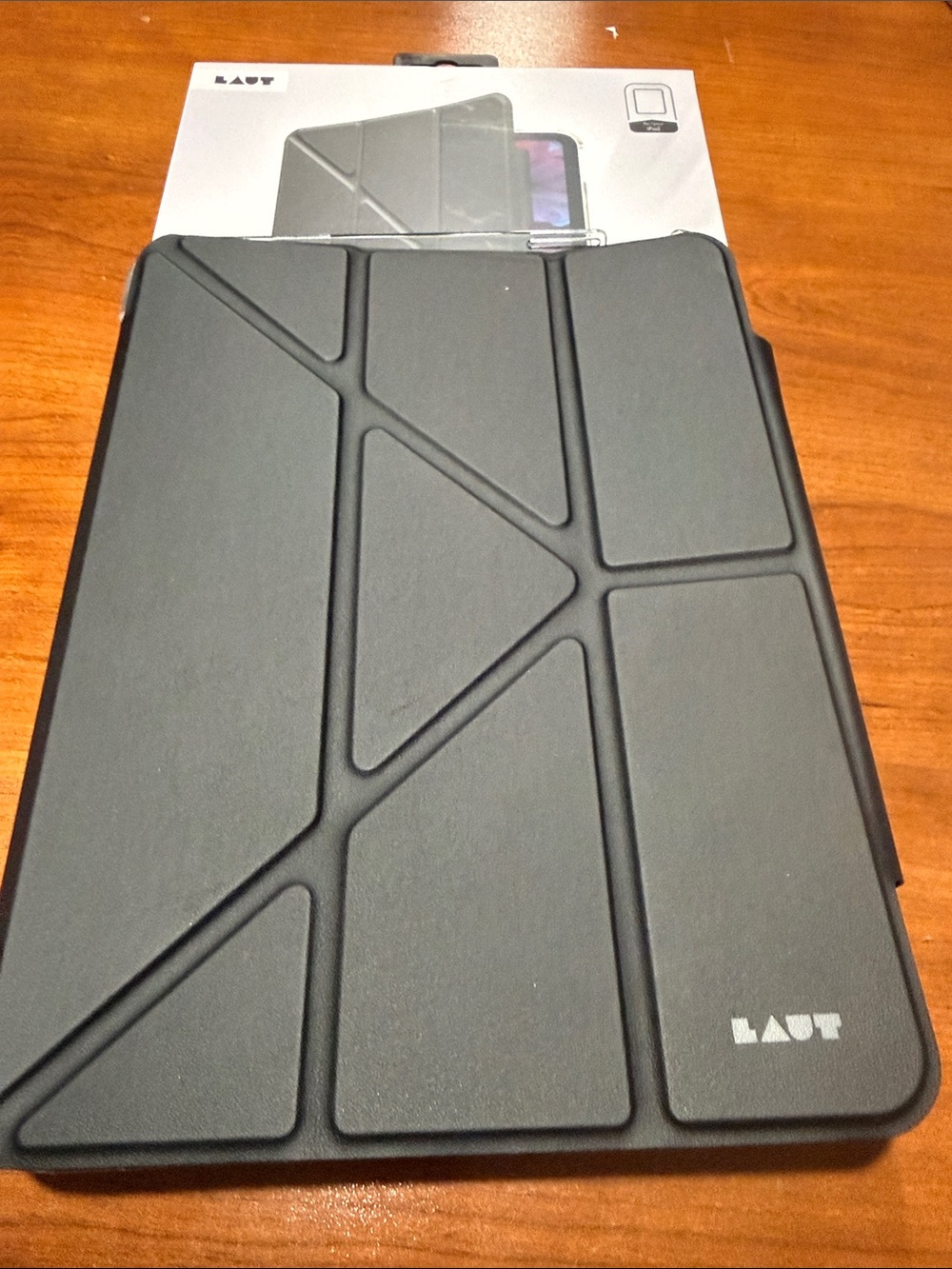 HUEX Black ipad (10th/11th Gen) Folio Case